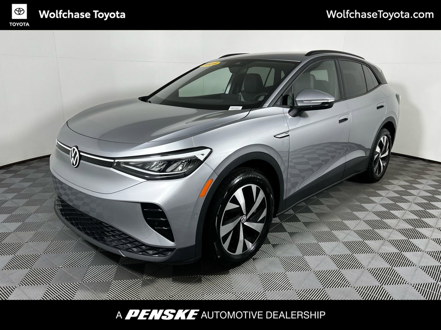 Used 2025 Volkswagen ID.4 Pro image 1