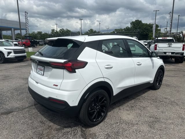 New 2027 Chevrolet Bolt RS w/ Super Cruise Package FWD image 3