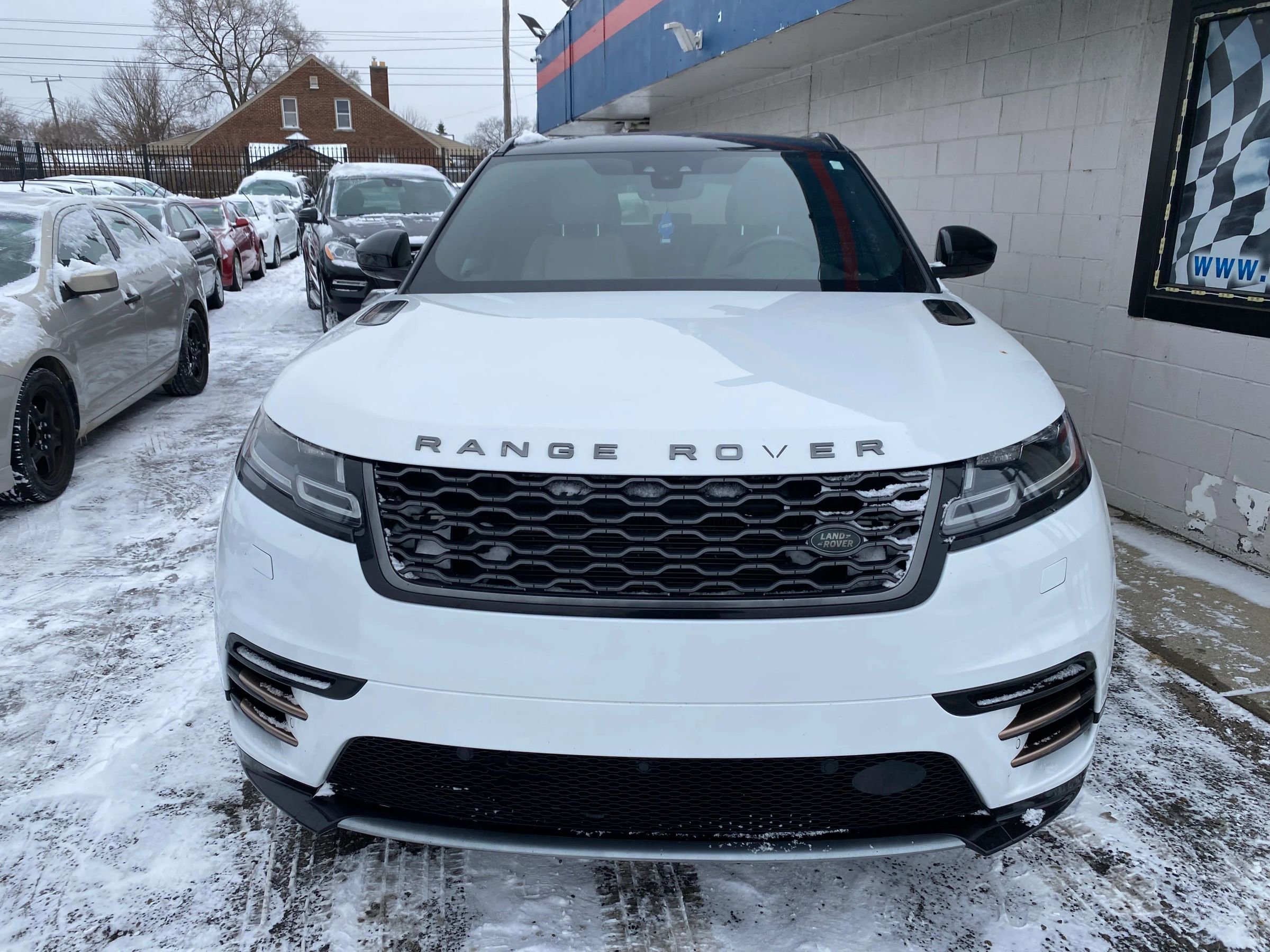 Used 2018 Land Rover Range Rover Velar R-Dynamic SE image 5