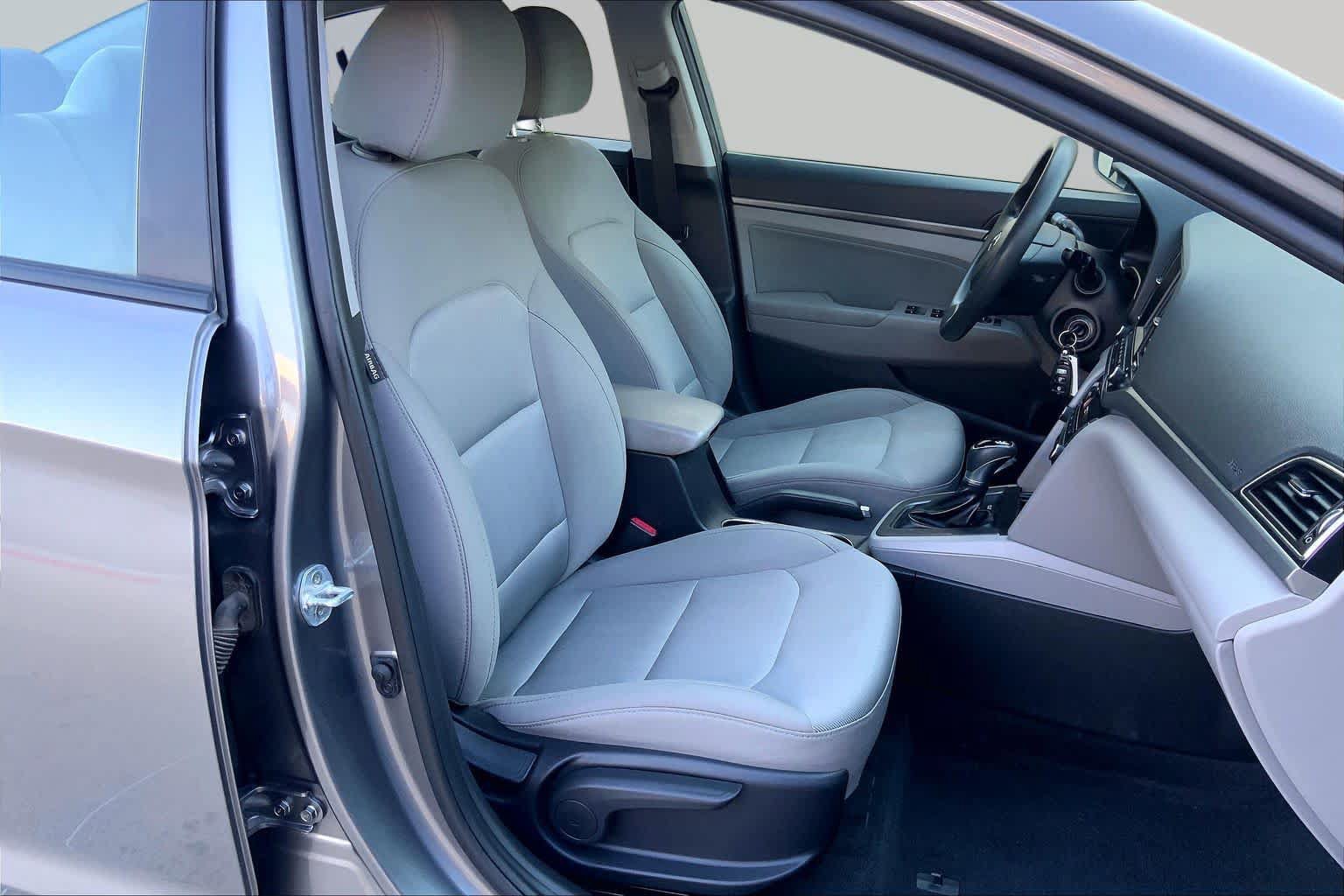Used 2018 Hyundai Elantra SEL FWD image 9