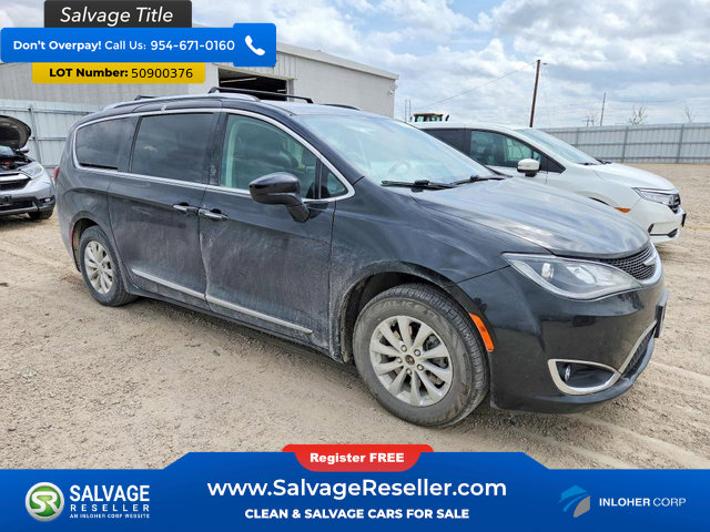 Used 2018 Chrysler Pacifica Touring-L FWD image 5
