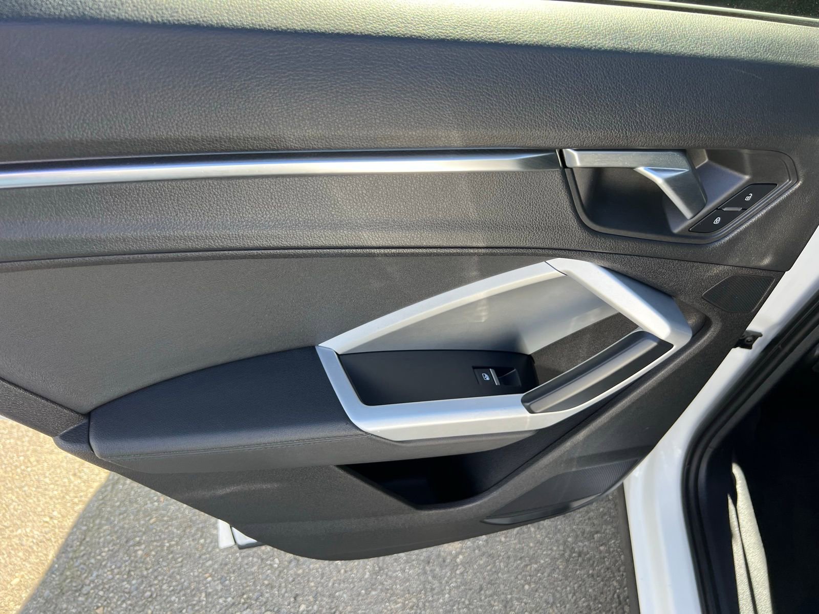 Used 2021 Audi Q3 2.0T Premium image 23