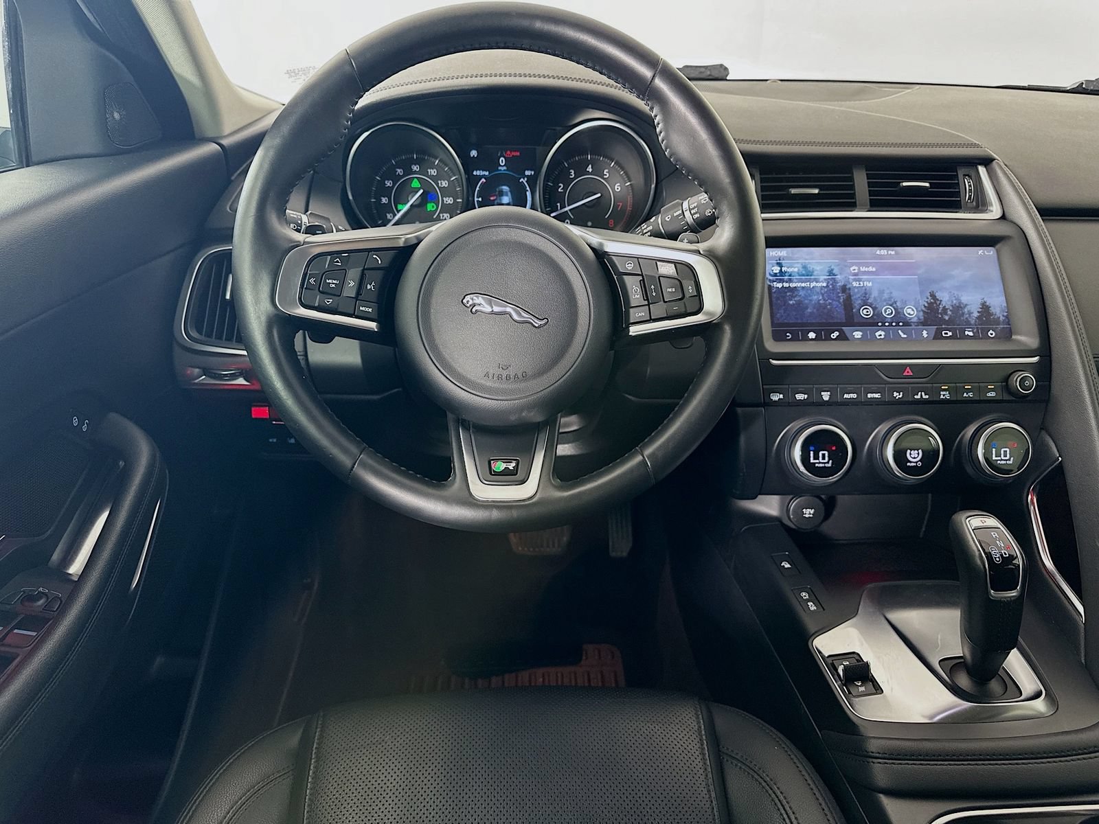 Used 2020 Jaguar E-PACE AWD/4WD image 14
