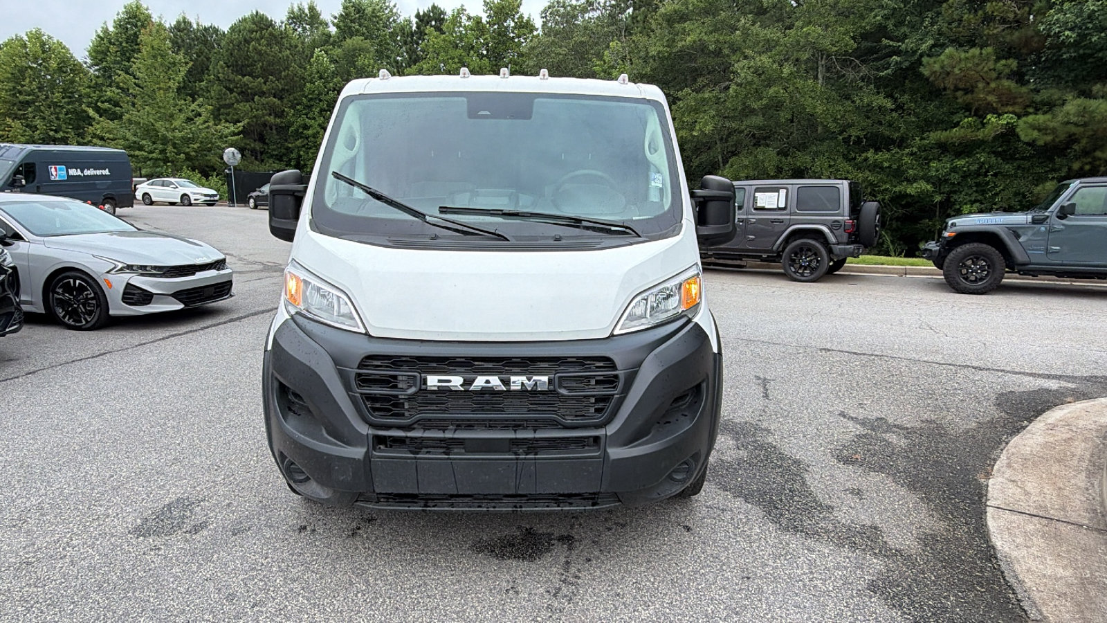 Used 2025 RAM ProMaster 2500 FWD image 3