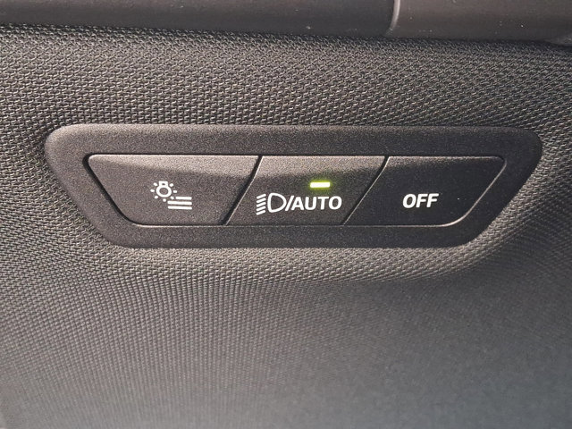 Certified 2025 BMW iX xDrive50 w/ Premium Package image 25