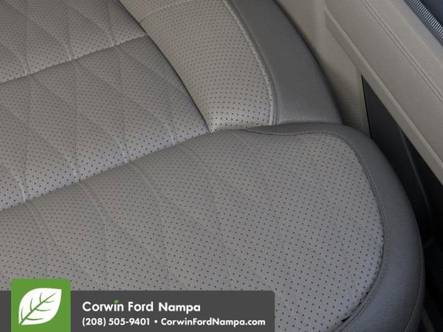 New 2026 Ford F250 Platinum w/ Platinum Plus Package image 16