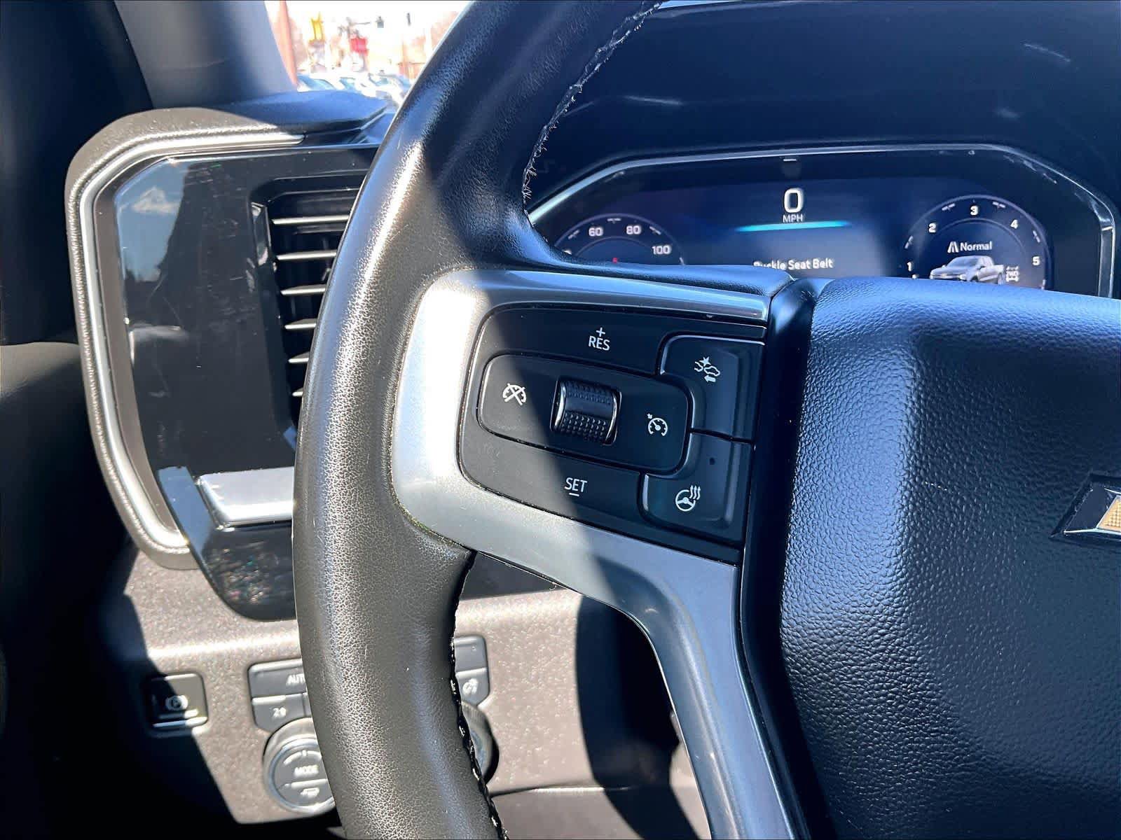 Used 2023 Chevrolet Silverado 1500 LT AWD/4WD image 23