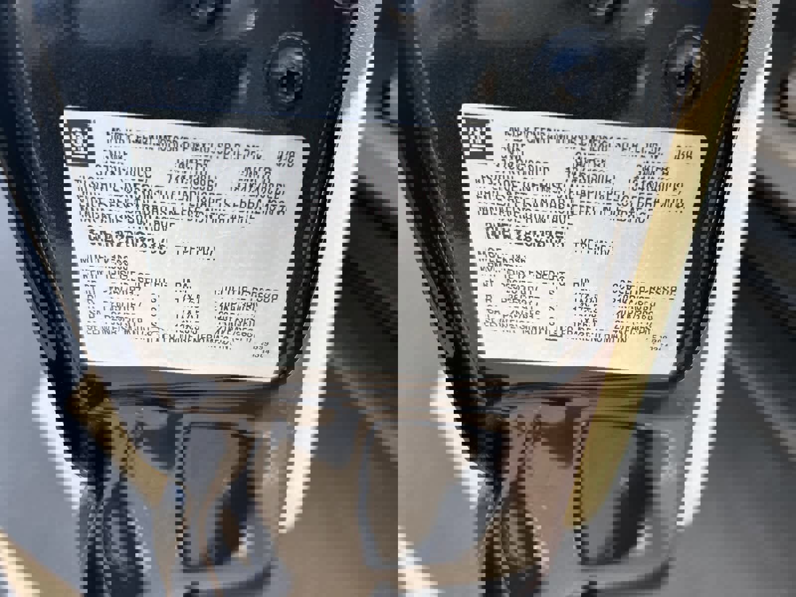 Used 2005 Chevrolet Avalanche Z71 w/ Sun And Sound Package image 55