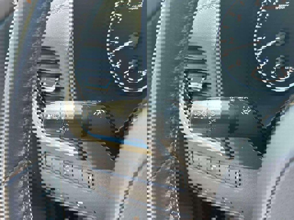 Used 2023 Nissan Rogue SL w/ SL Premium Package image 25