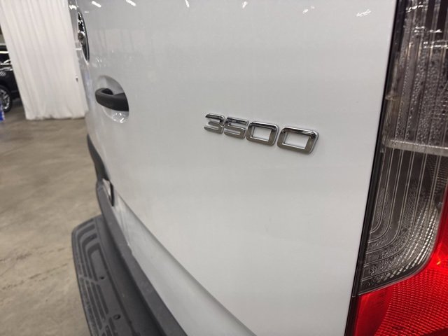 Used 2019 Freightliner Sprinter 2500 image 14