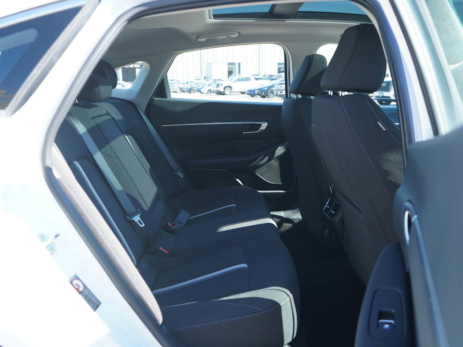 Certified 2023 Hyundai Sonata SEL w/ Convenience Package FWD image 11