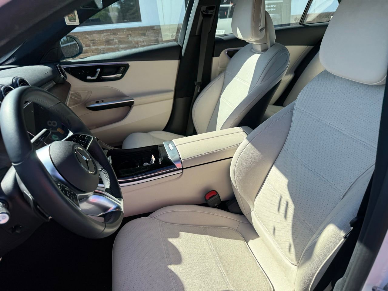 Used 2025 Mercedes-Benz C 300 4MATIC Sedan image 3