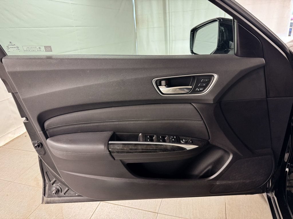 Used 2019 Acura TLX V6 SH-AWD image 15
