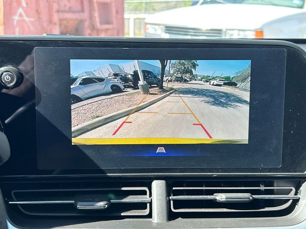 Used 2024 Chevrolet Trax RS image 30