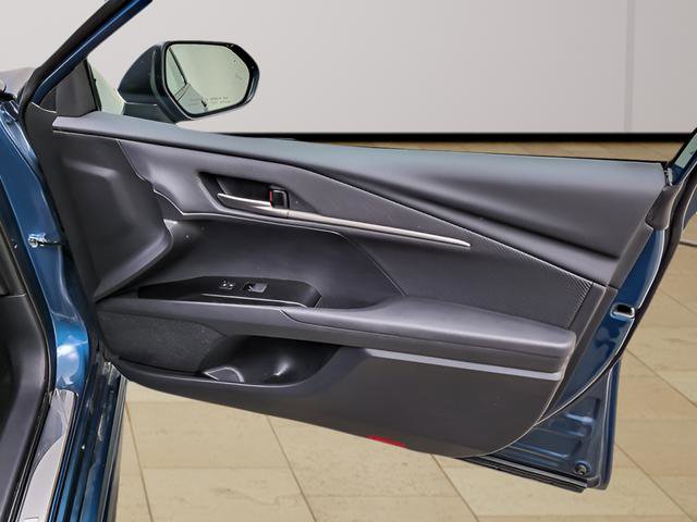 Certified 2025 Toyota Camry SE image 25