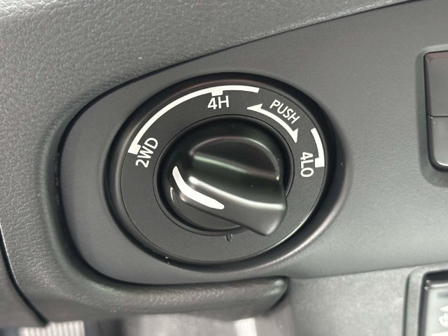Used 2024 Nissan Frontier SV w/ Technology Package AWD/4WD image 22