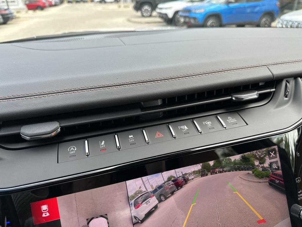 New 2026 Jeep Grand Cherokee Summit AWD/4WD image 34