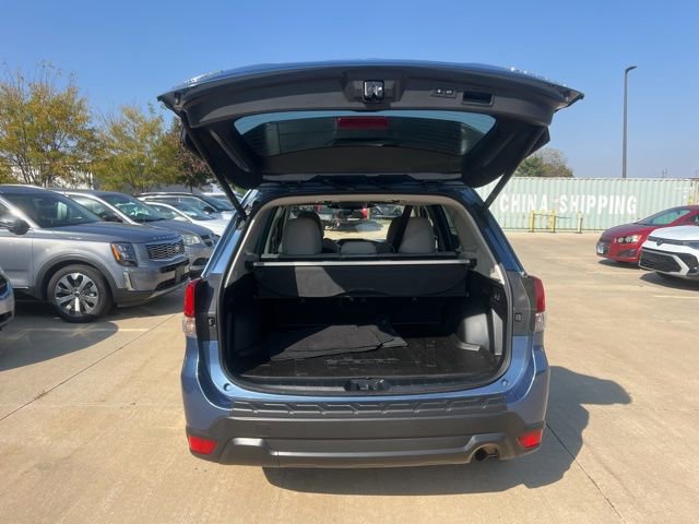 Used 2023 Subaru Forester Premium image 9