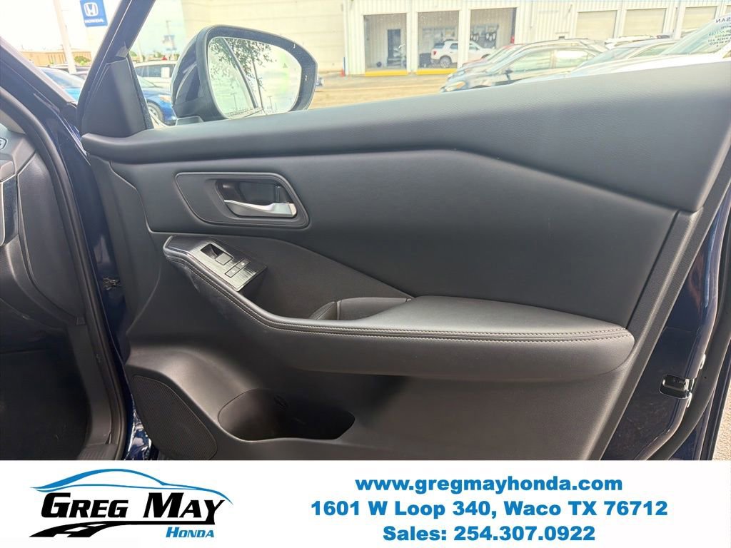 Used 2026 Nissan Rogue SV AWD/4WD image 28