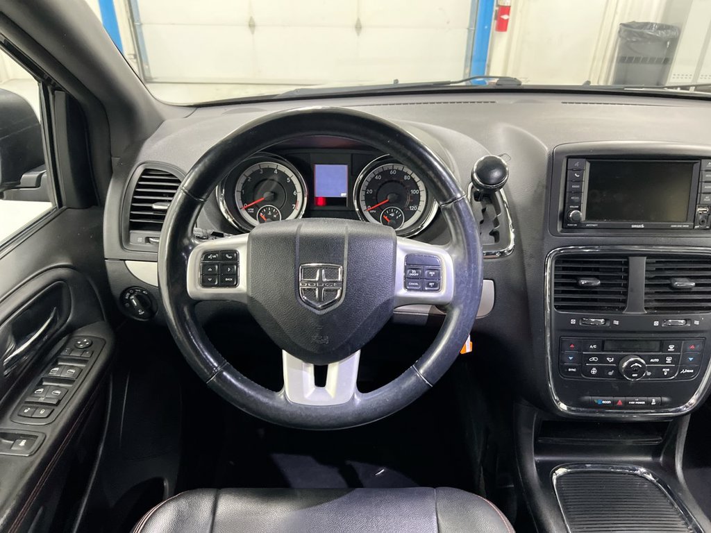 Used 2017 Dodge Grand Caravan GT FWD image 11