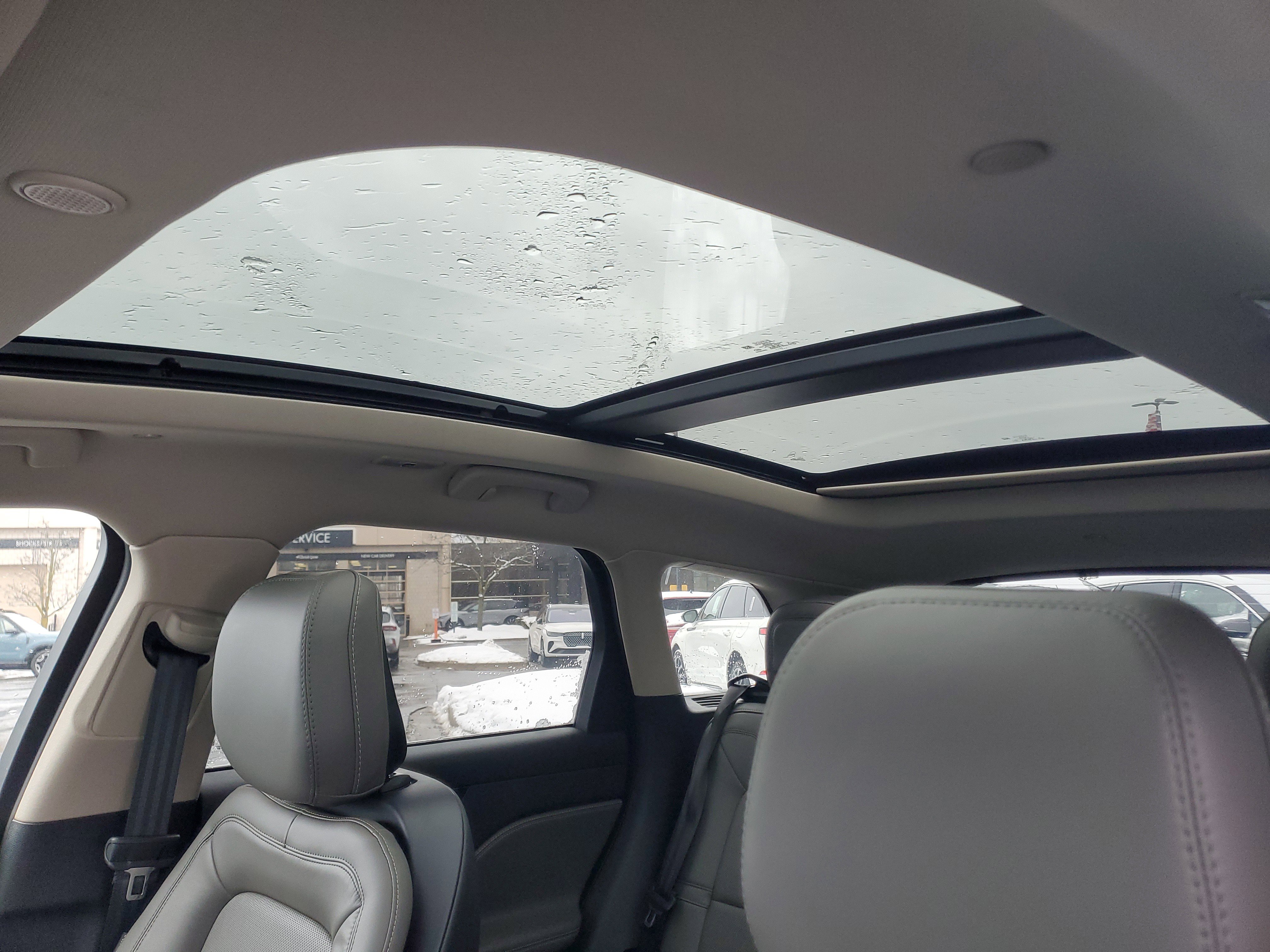 New 2025 Lincoln Corsair Reserve w/ Equipment Group 202A image 11