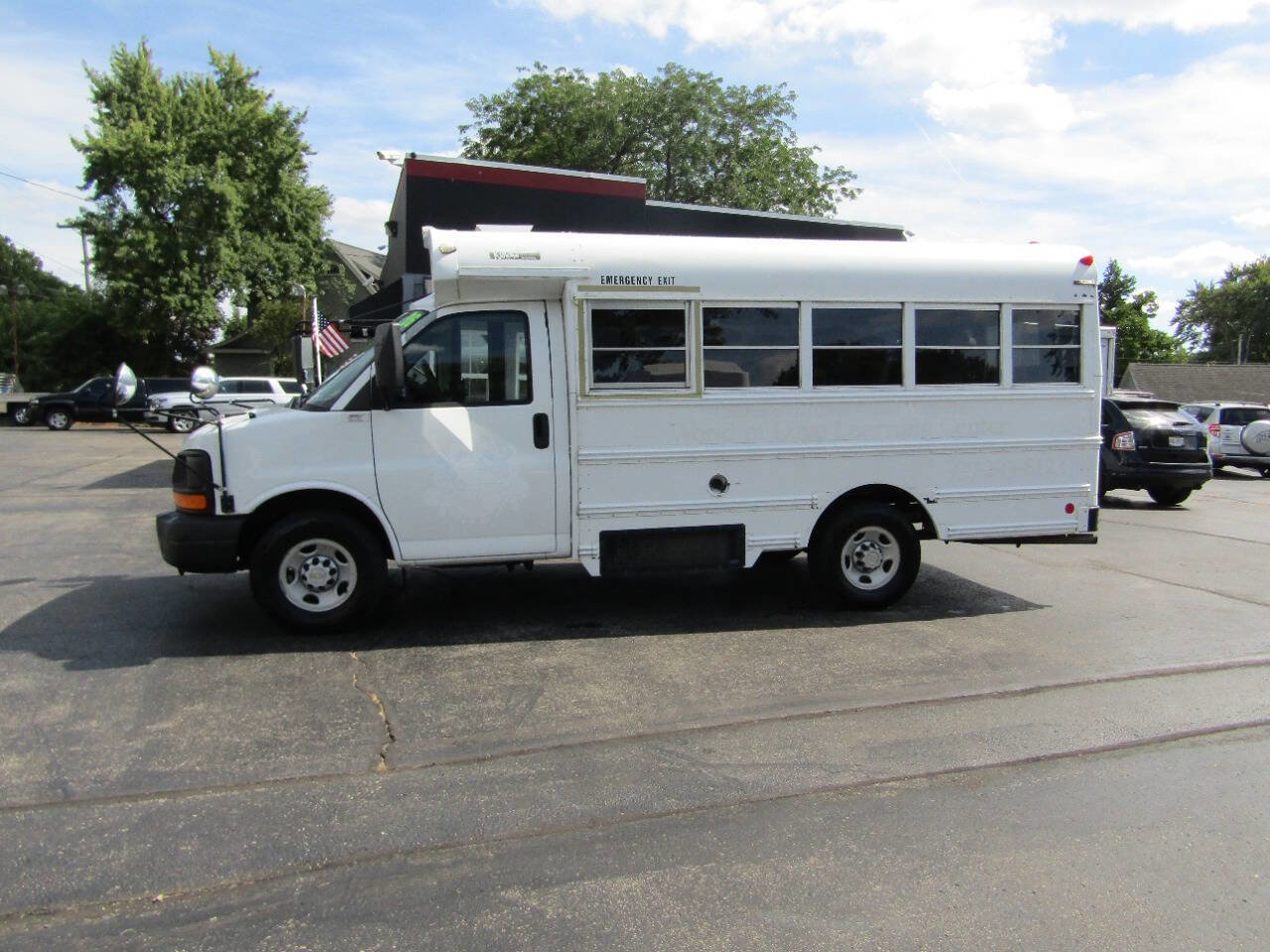 Used 2006 Chevrolet Express 3500 w/ School Bus Package image 2