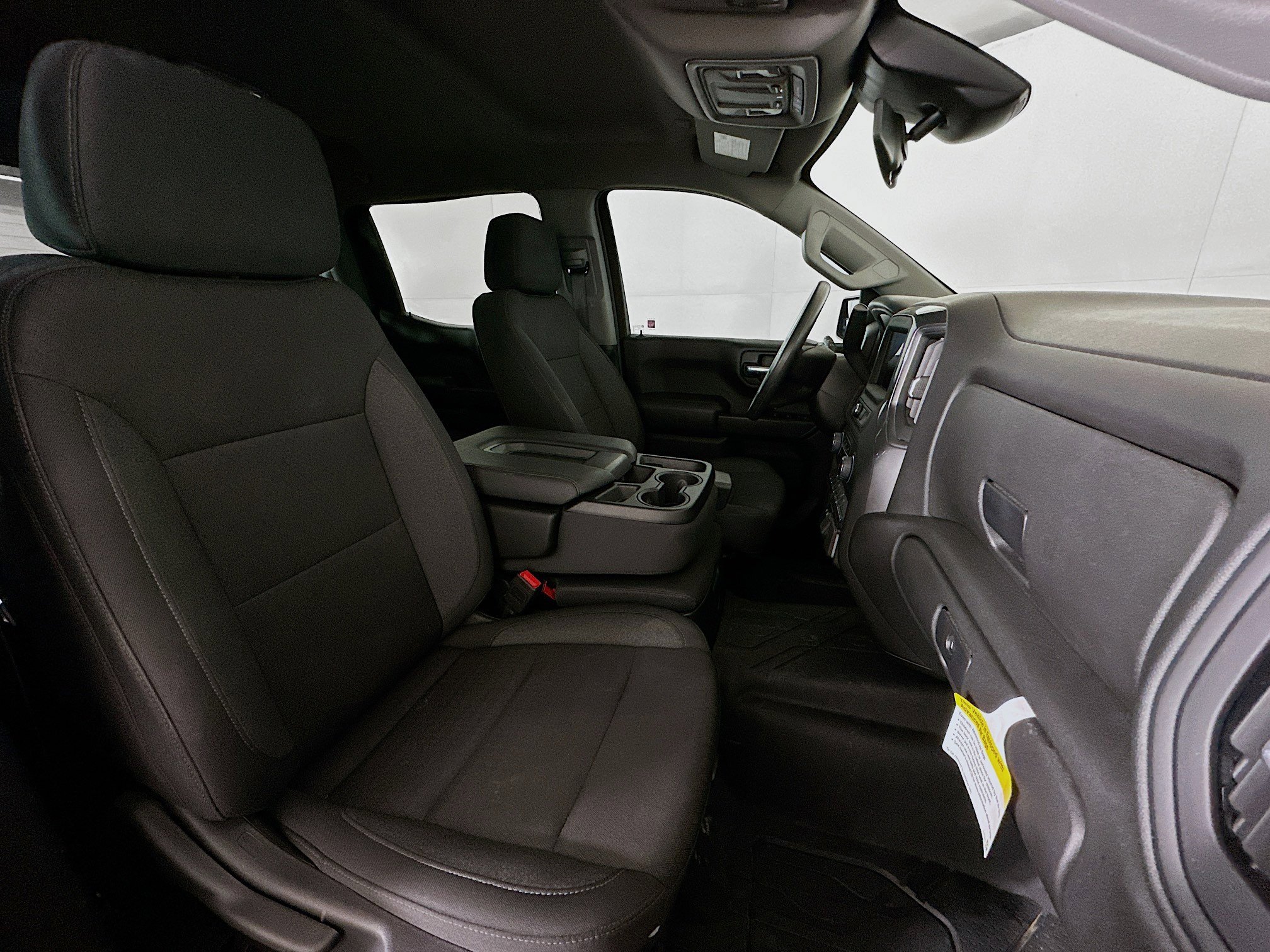 Used 2025 Chevrolet Silverado 1500 Custom image 30