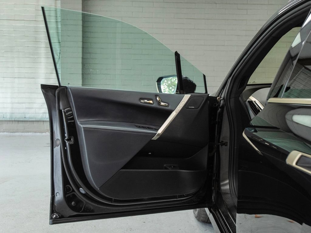 Used 2023 BMW iX xDrive50 w/ Premium Package AWD/4WD image 25