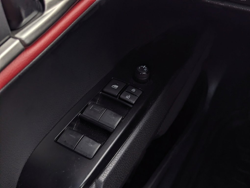 Used 2025 Toyota Camry XSE image 29