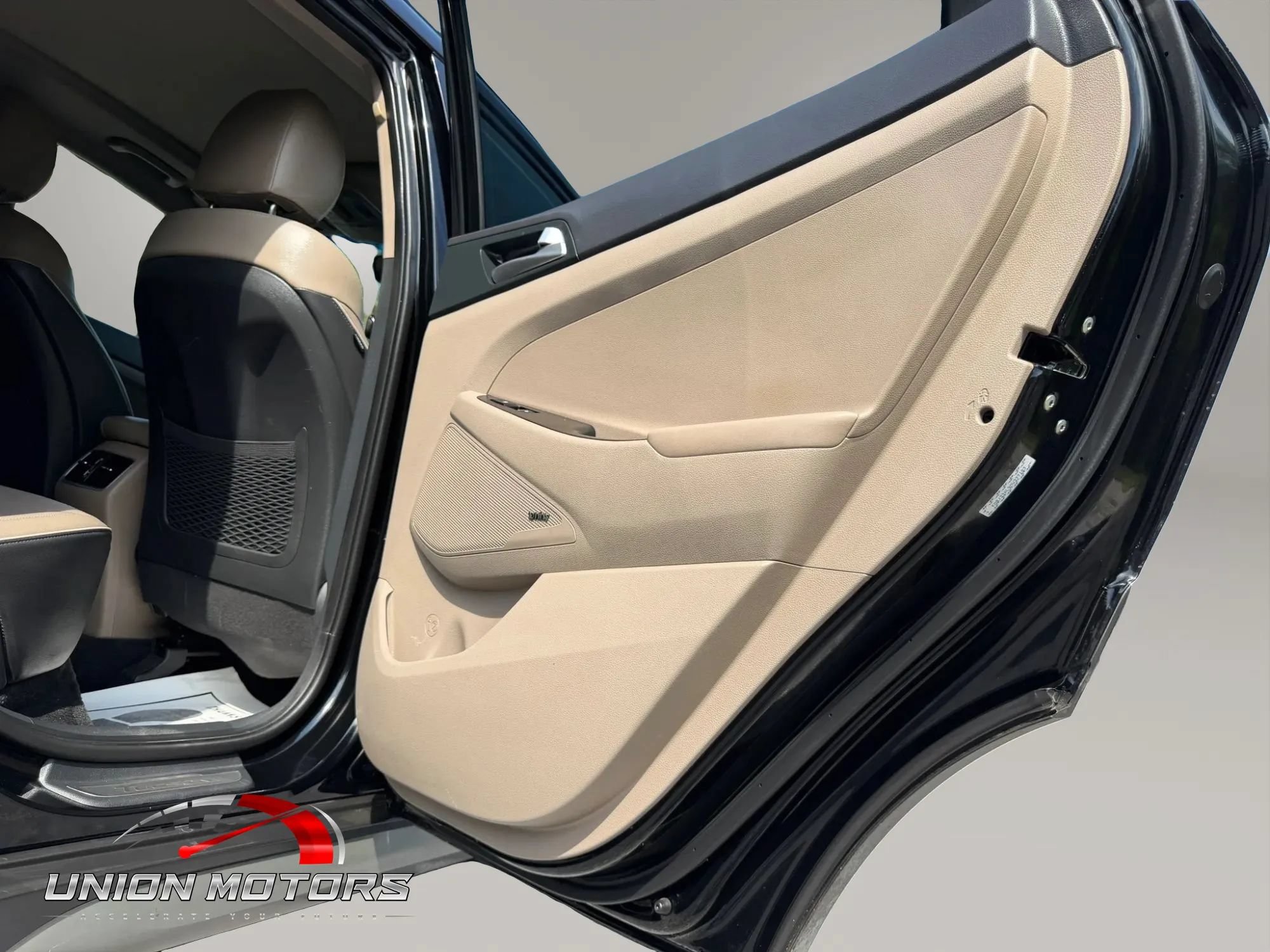 Used 2021 Hyundai Tucson Ultimate w/ Cargo Package FWD image 49