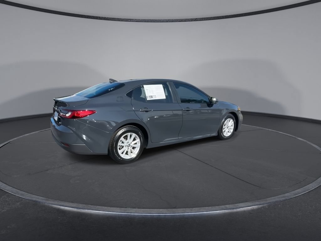 Used 2025 Toyota Camry LE FWD image 2