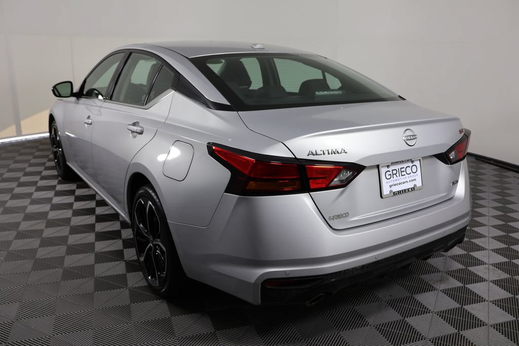 Used 2023 Nissan Altima 2.5 SR AWD/4WD image 6