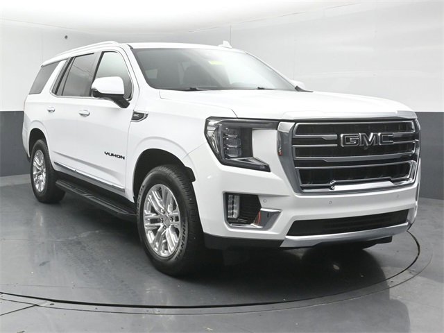 Used 2024 GMC Yukon SLT w/ SLT Luxury Package