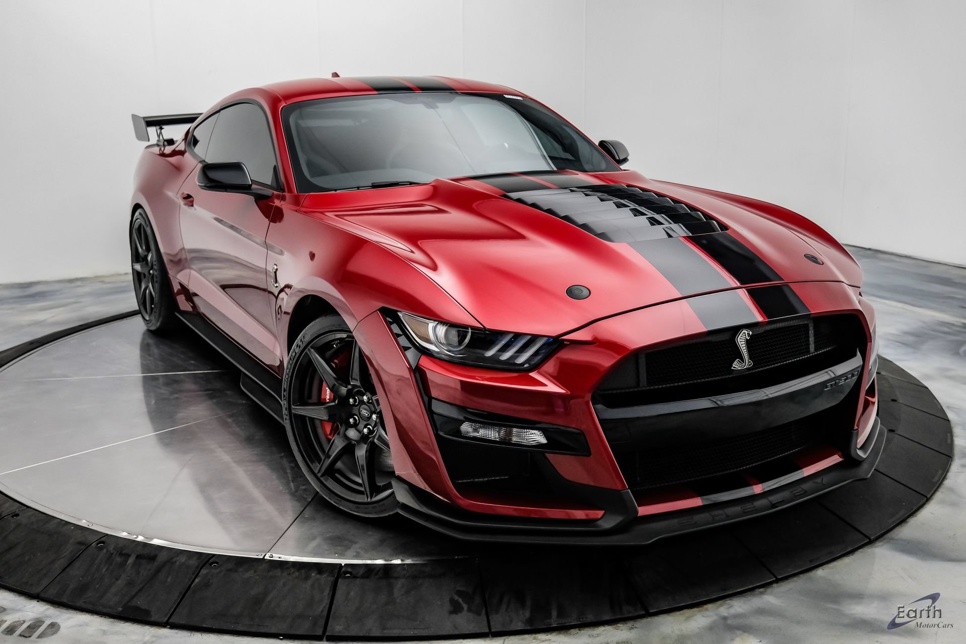 Used 2020 Ford Mustang Shelby GT500 w/ Carbon Fiber Track Pack RWD image 30