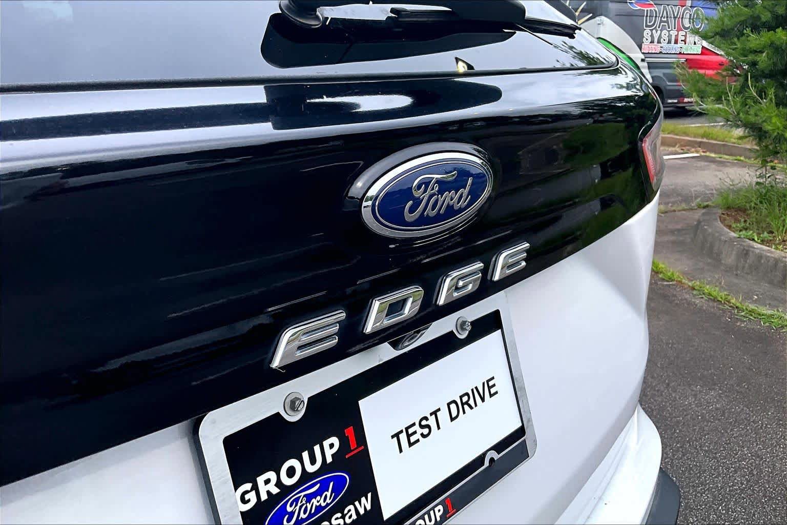 Used 2021 Ford Edge SE FWD image 29