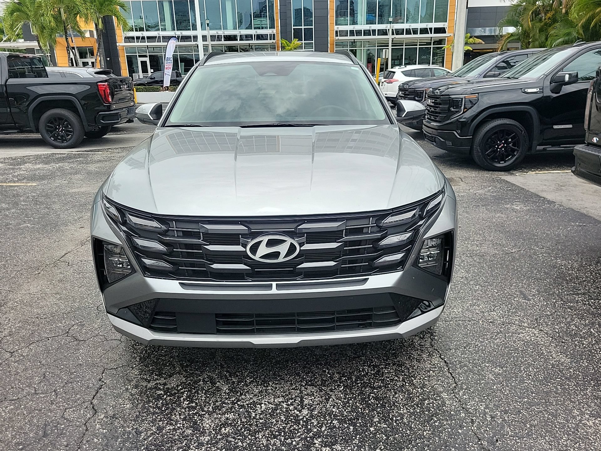 Used 2025 Hyundai Tucson SEL FWD image 2