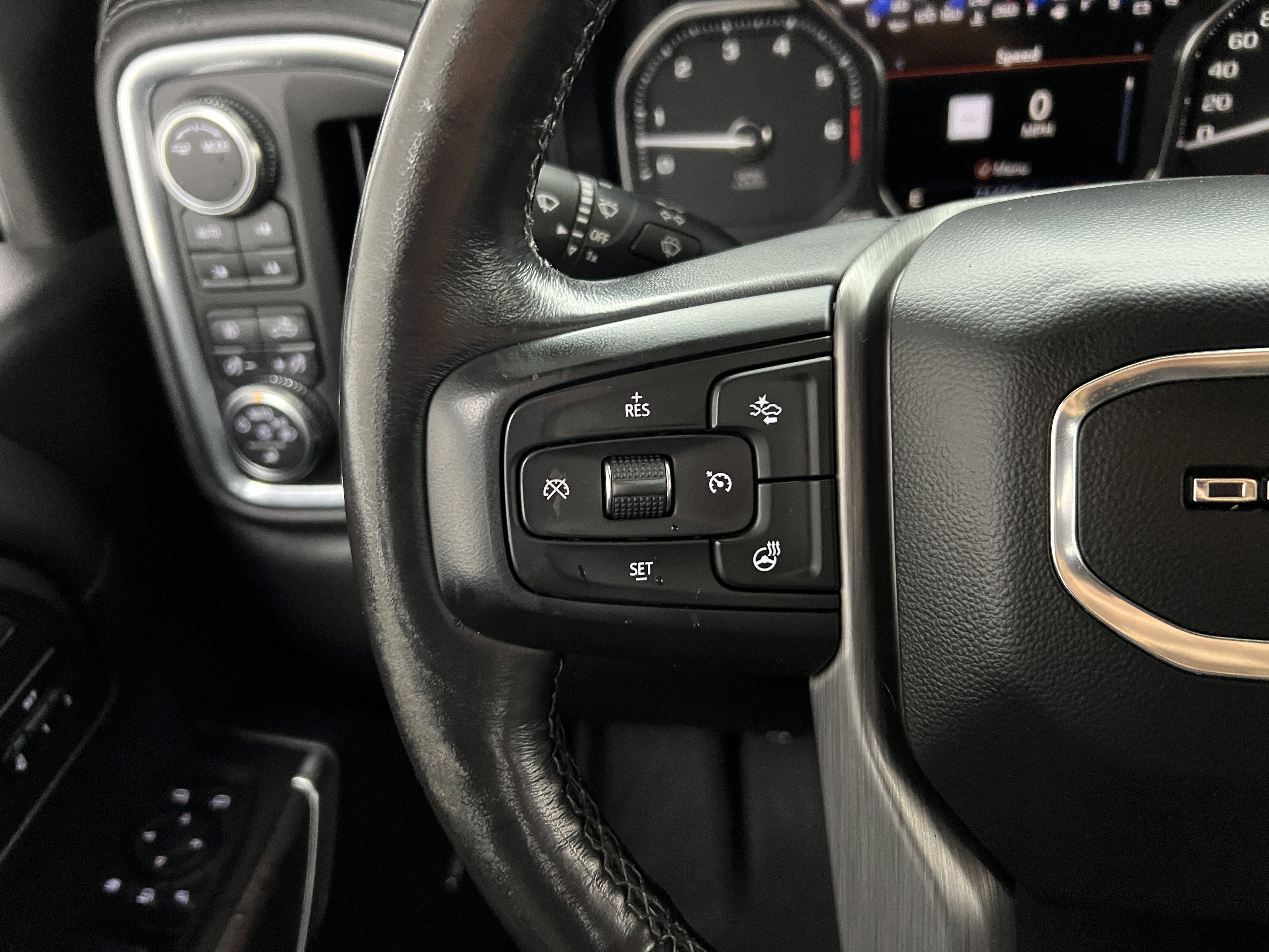 Used 2021 GMC Sierra 2500 Denali w/ Denali Ultimate Package image 27