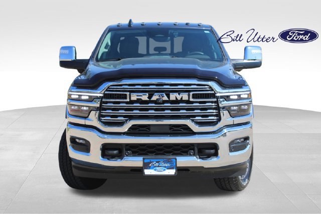 Used 2026 RAM 2500 Limited AWD/4WD image 2