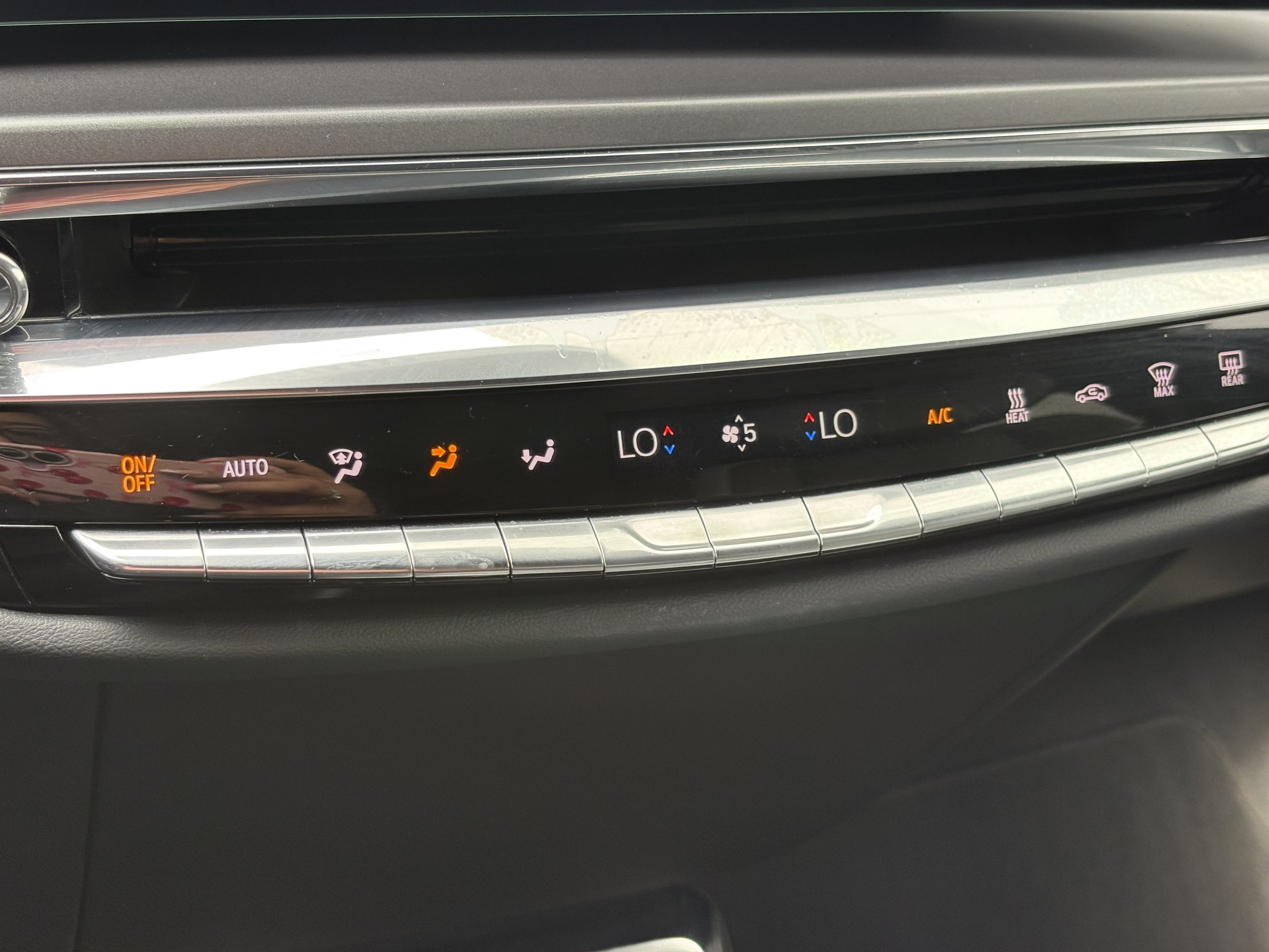 Certified 2024 Cadillac Lyriq Tech AWD/4WD image 24