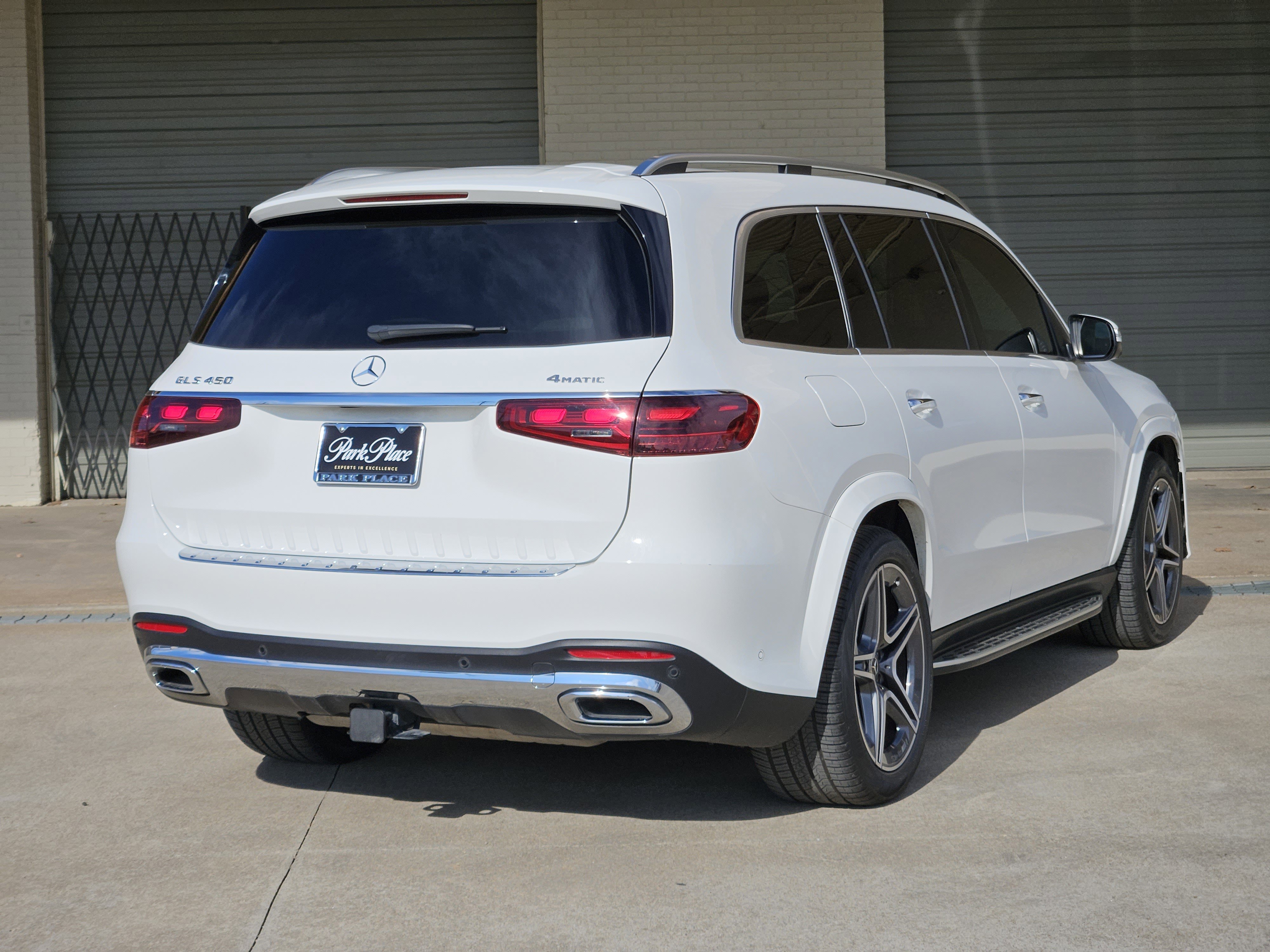 Used 2024 Mercedes-Benz GLS 450 4MATIC image 8
