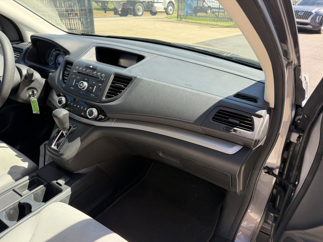 Used 2015 Honda CR-V LX image 17