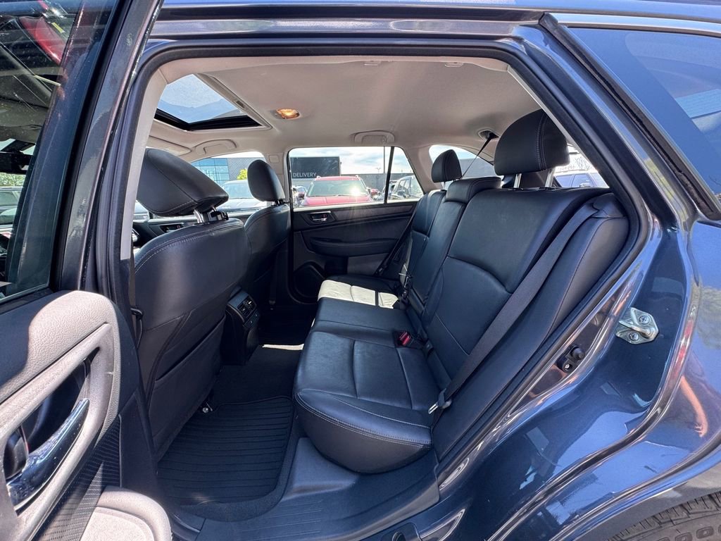 Used 2017 Subaru Outback 2.5i Limited image 12