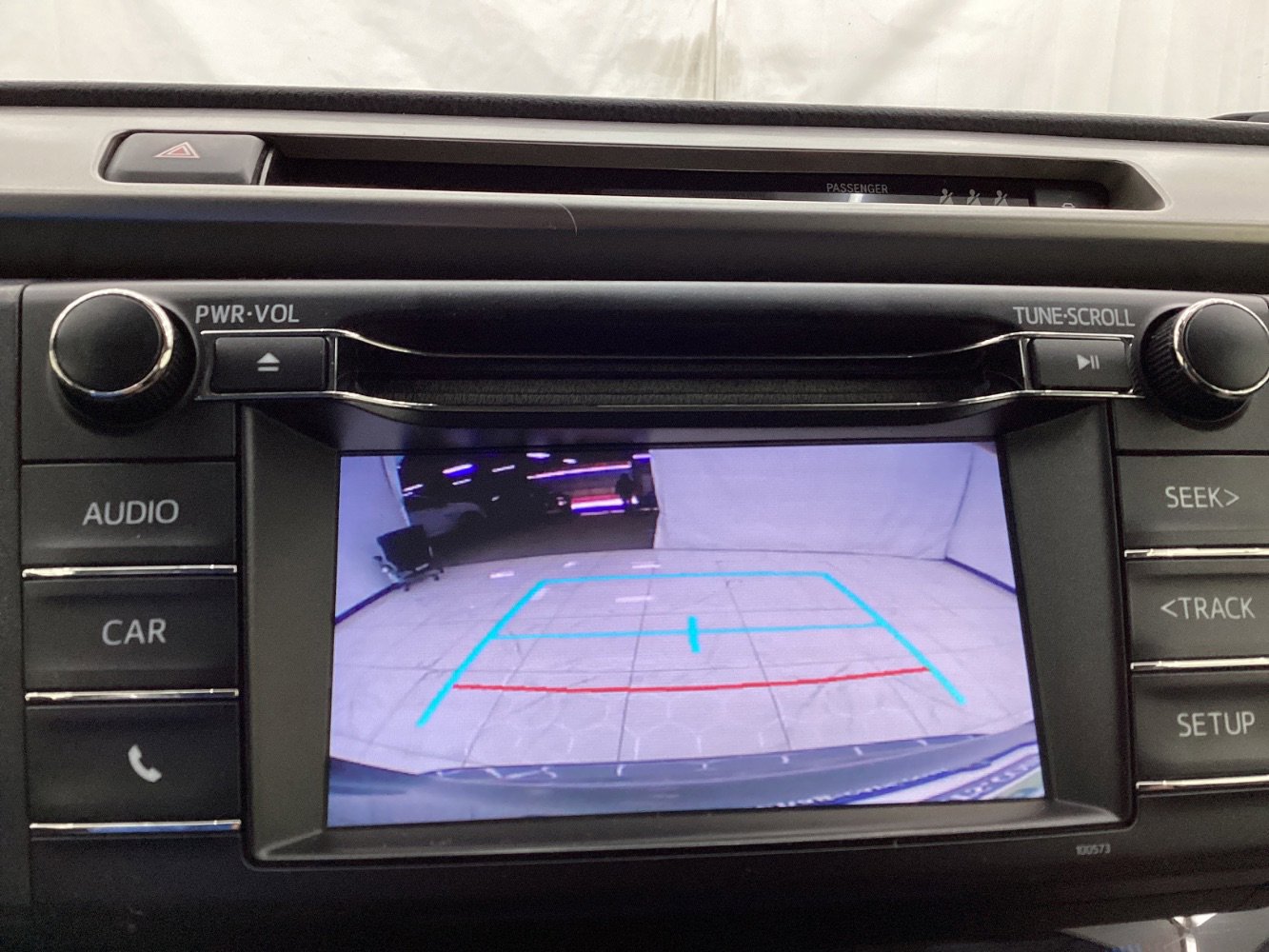 Used 2018 Toyota RAV4 LE image 33