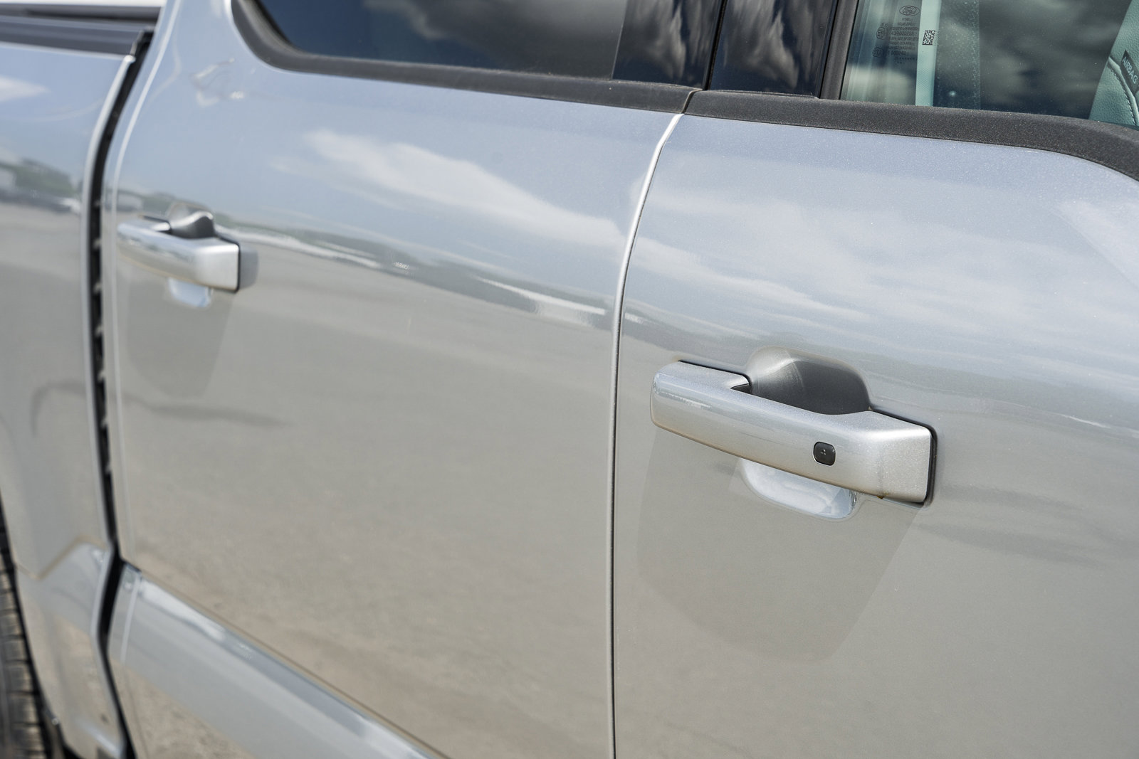 New 2025 Ford F150 Lightning Flash image 17