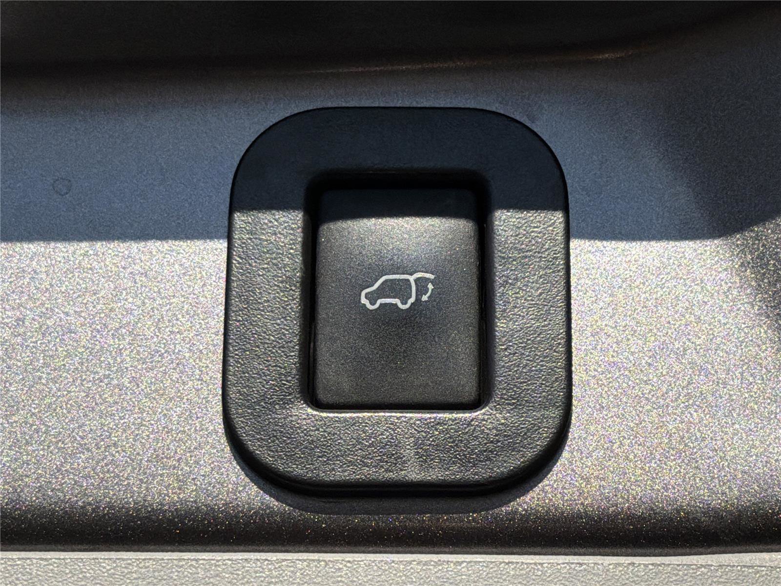 Used 2020 Toyota Sienna XLE FWD image 32