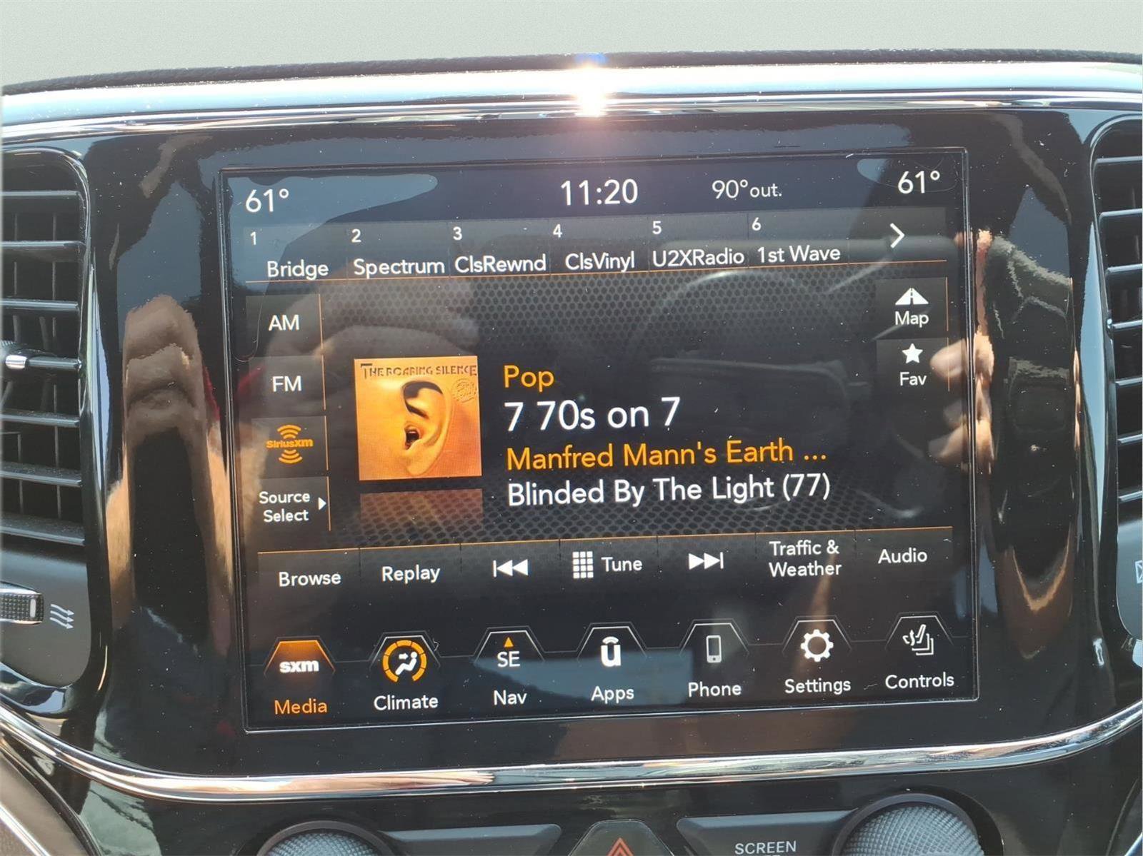 Used 2021 Jeep Grand Cherokee Limited image 20