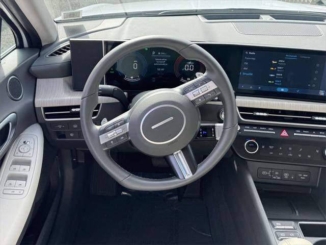 Certified 2025 Hyundai Sonata SEL image 13