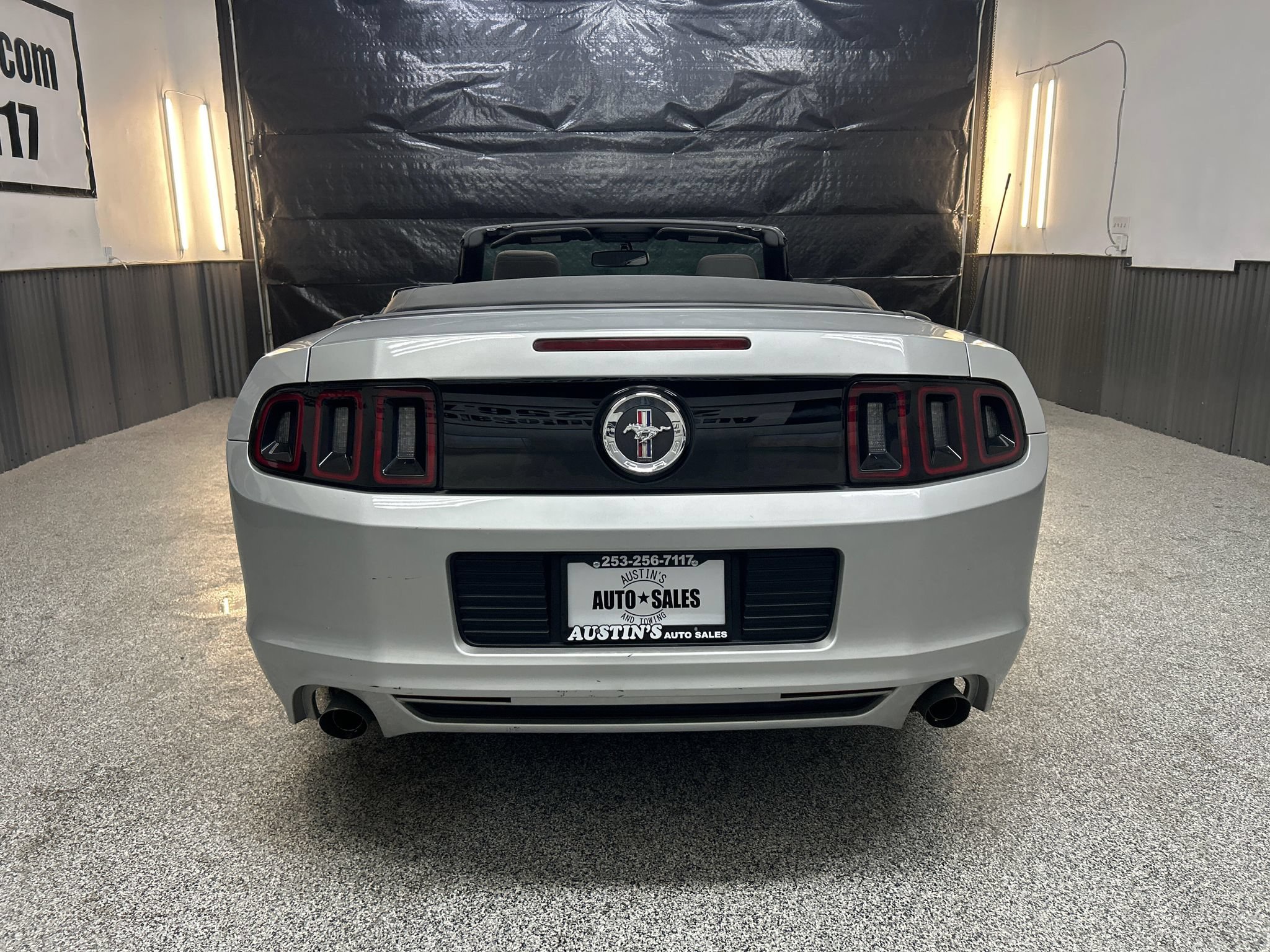 Used 2014 Ford Mustang Convertible w/ Equipment Group 102A RWD image 5