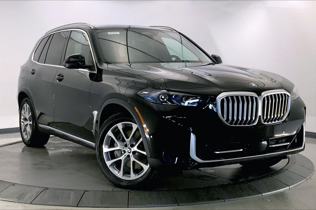 New 2026 BMW X5 xDrive50e w/ Climate Comfort Package AWD/4WD image 11