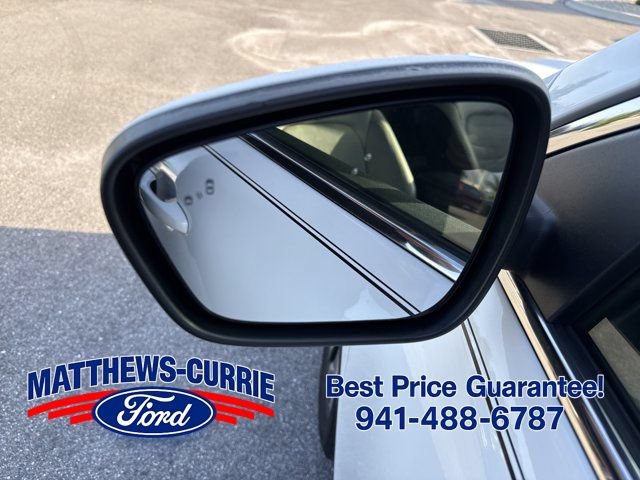 Certified 2020 Ford Escape Titanium FWD image 8